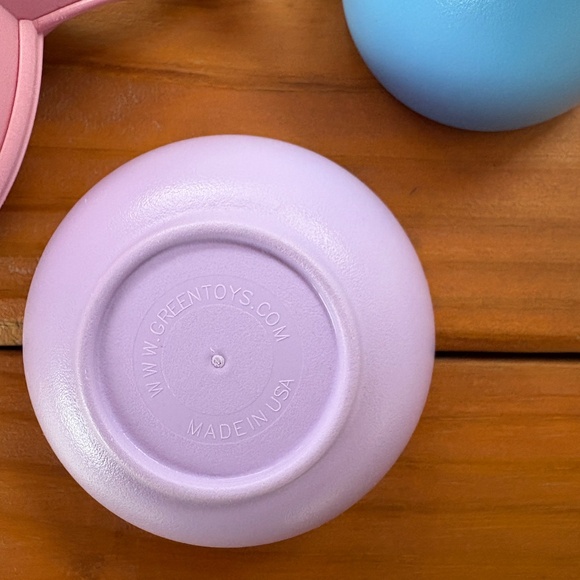 Green Toys Tea Kitchen Set, Plates, Bowls, Teapot, Spoons and Fork - Picture 9 of 11